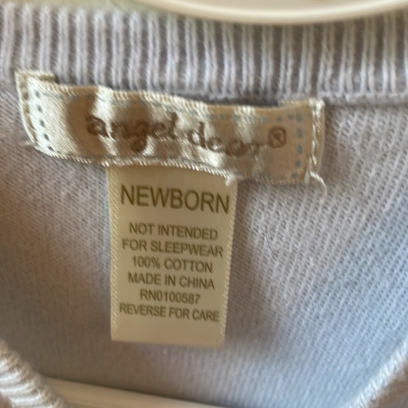 Angel Dear size newborn gown - Picture 2 of 3